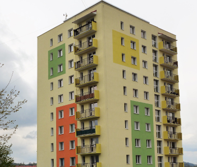 DOCIEPLENIE, UL.KĄTOWA W WAŁBRZYCHU